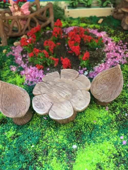 Flower table and chairs