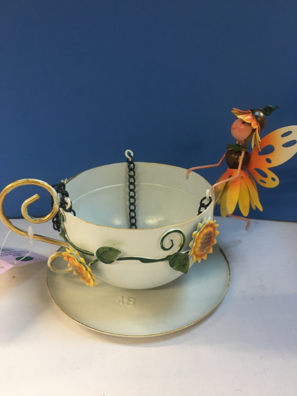 Bird feeder Tea cup with fairy
