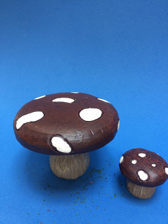 Toadstool fairy table and chair 