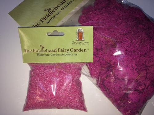 Reindeer moss and pink gravel scenics pack