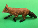 Fox facing left
